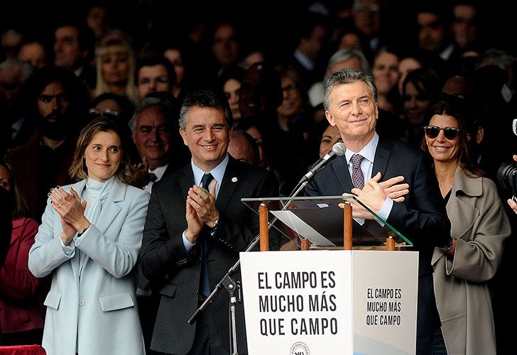 EL PRESIDENTE DE LA NACION, MAURICIO MACRI, ENCABEZA EL ACTO INAUGURAL DE LA 131 EXPOSICION RURAL DE PALERMO, JUNTO AL PRESIDENTE DE LA SRA, LUIS MIGUEL ETCHEVEHERE.