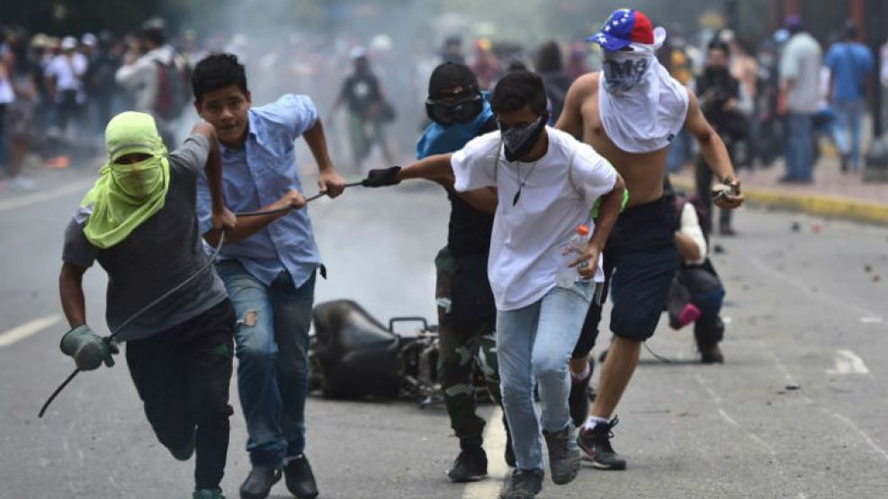 Ola de protestas y represión en Venezuela.