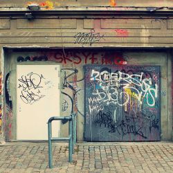 berlin-door-photo-no-allowed 