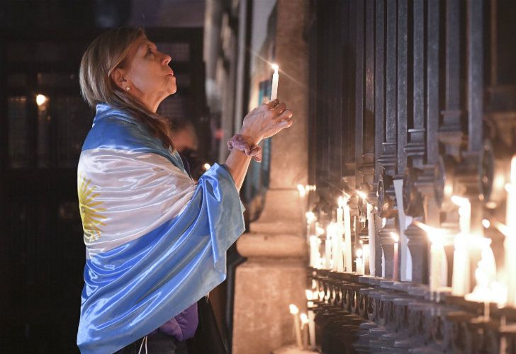 Miles de manifestantes fueron al Palacio de Tribunales a pedir avances de una "inoperante" Justicia.