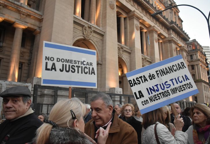 Marchan para pedir que avancen las causas contra la corrupción