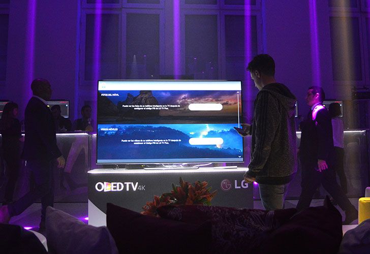 Cientos de personas se sorprendieron con la capacidad del LG OLED 4K de generar contrastes.