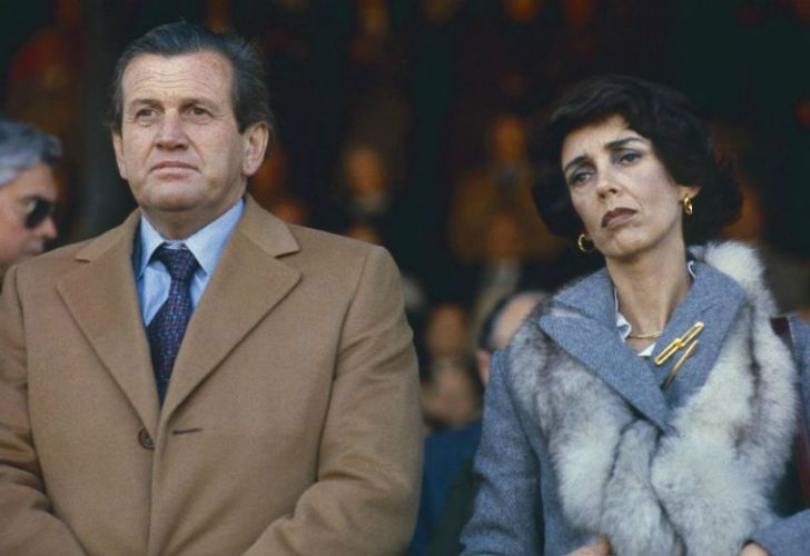 Zorreguieta y su esposa.