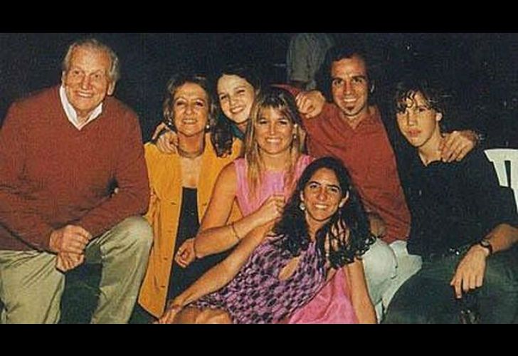 El padre de la monarca holandesa murió luego de sufrir durante años un cuadro de leucemia.