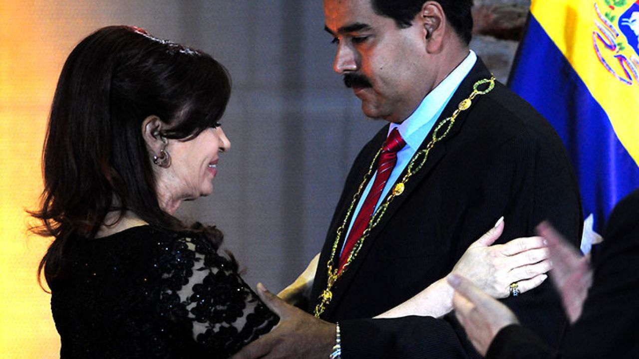 El Gobierno le retiró a Maduro la orden de San Martín | Perfil