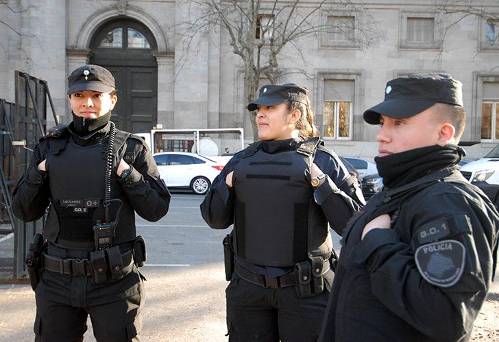 POLICIA FEDERAL Y DE LA CIUDAD CUSTODIAN LA PLAZA DE MAYO Y LOS ALREDEDORES POR LA VISITA DEL VICEPRESIDENTE DE EEUU, MIKE PENCE