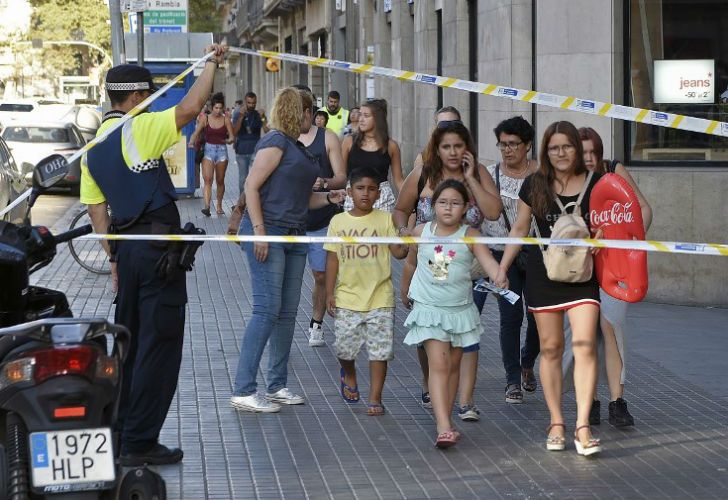 El atentado en Barcelona dejó 13 muertos y decenas de heridos. 