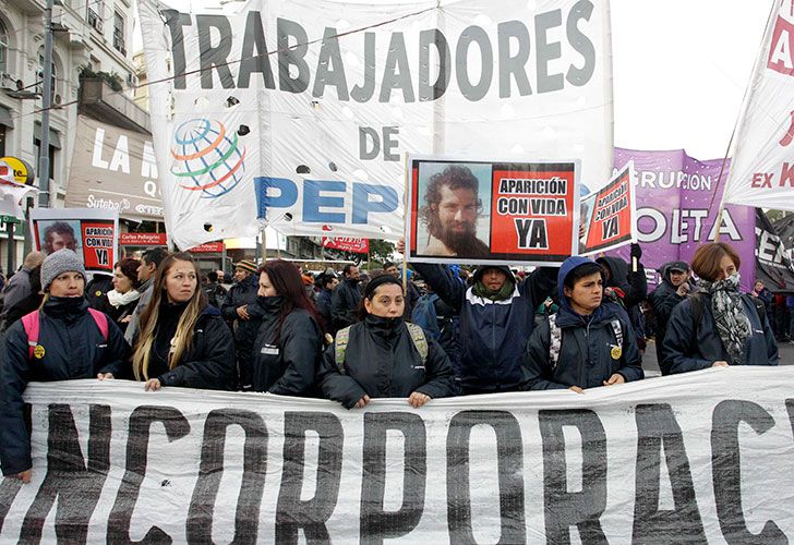 TRABAJADORES DE PEPSICO, CORTAN 9 DE JULIO Y CORRIENTES.