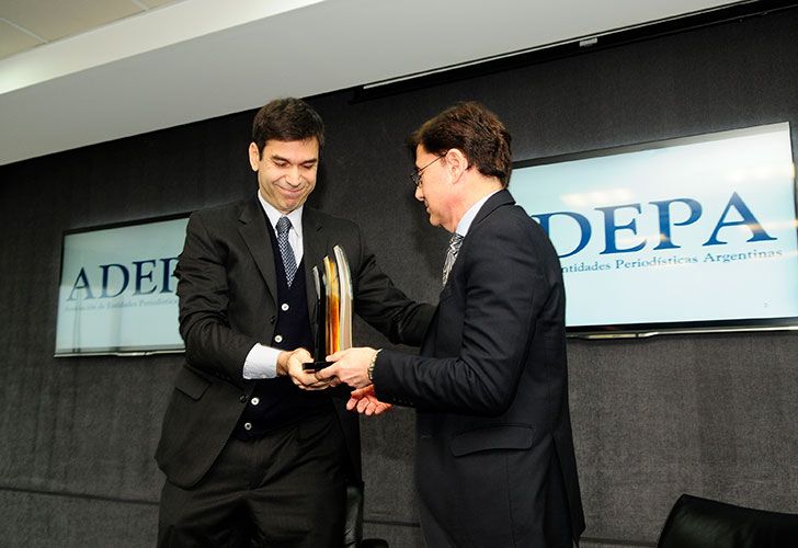 Jorge Fontevecchia recibe el Premio de Honor de Adepa 2017 por su aporte a la defensa de la libertad de prensa en Argentina