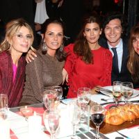 en-la-comida-a-beneficio-de-fundacion-voz-68