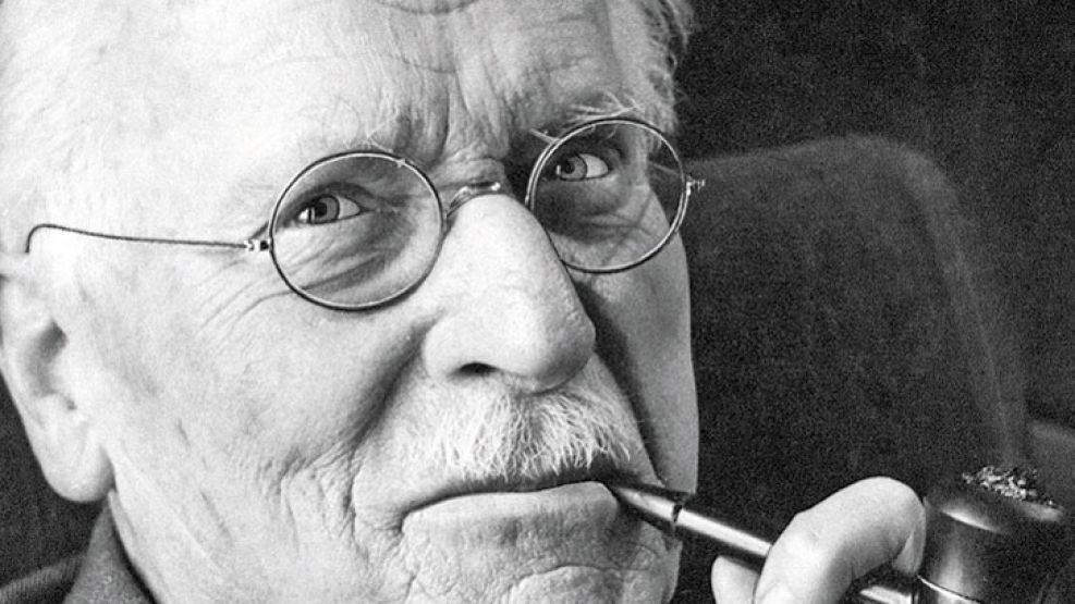 carl-jung-synchronicity-thinking-minds1