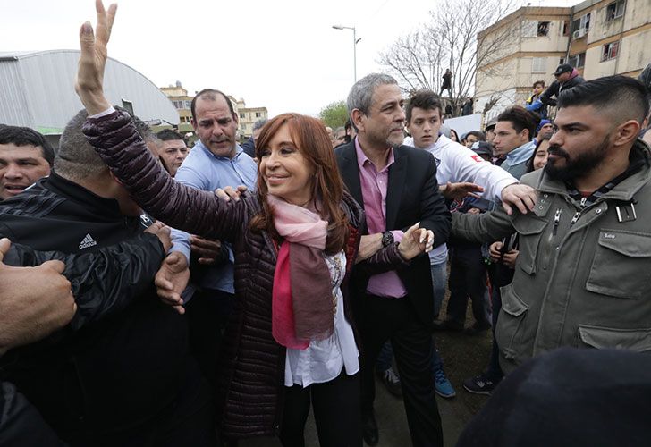 Junto a una multitud Cristina visitó Avellaneda.