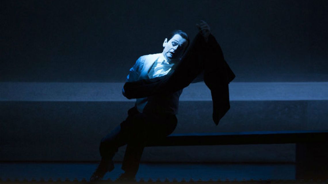 Mikhail Baryshnikov returns to Buenos Aires this week, to play Vaslav Nijinsky, the legendary ballet dancer.