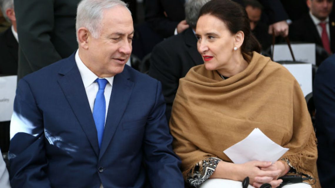 Netanyahu talks with Michetti during the tribute to the victims of the terrorist attack on the Israeli Embassy.
