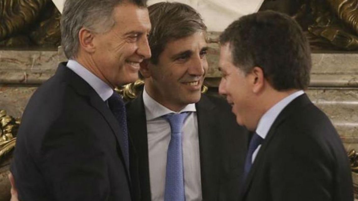 Macri, Caputo and Dujovne. An strict board for ruling the economy.