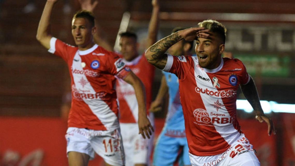 Argentinos se lo dio vuelta a Arsenal en La Paternal | 442
