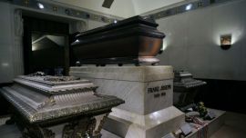 Cementerios_y_cripta_54781914(7)