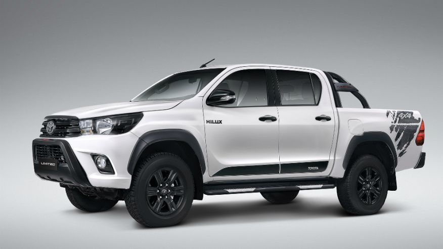 1-toyota-hilux-limited