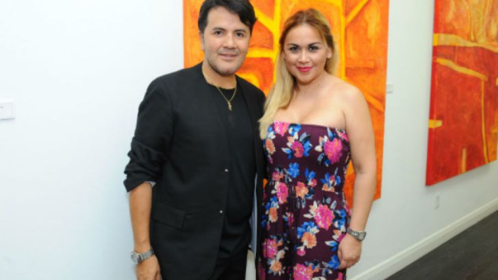 Dieguito Fernando y Veronica Ojeda debieron quedarse una semana más en Miami.