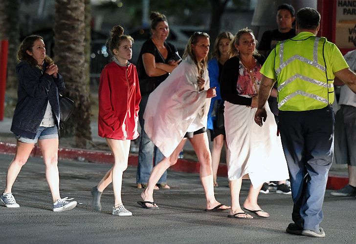 Así corrieron las víctimas rescatadas del tiroteo en Las Vegas.