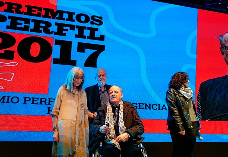 María Kodama junto a Quino en los Premios Perfil 2017