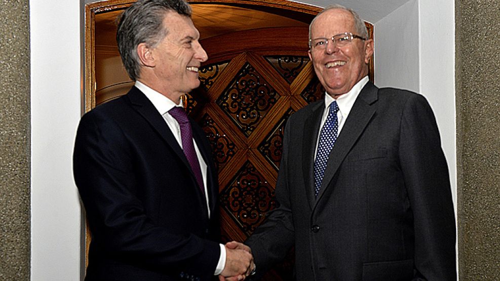 Pedro Kuczynski y Mauricio Macri, presidente de Perú y Argentina.
