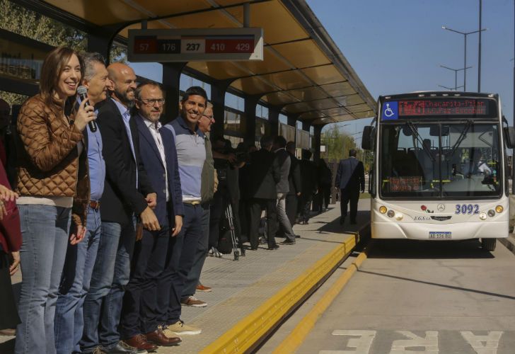 Macri y Vidal inauguraron el Metrobus de Tres de Febrero.