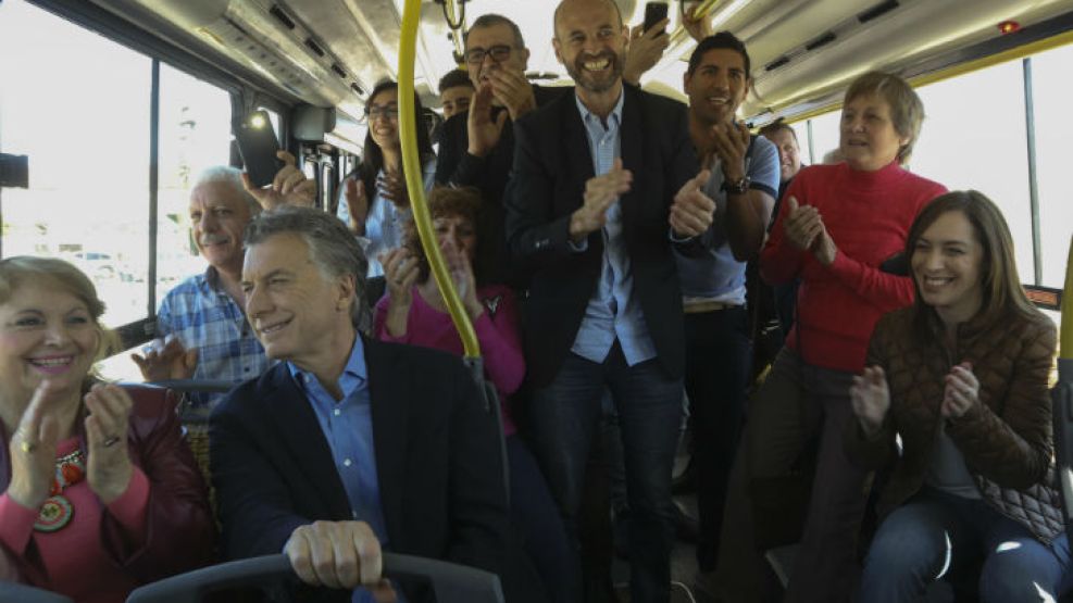 Macri y Vidal inauguraron el Metrobus de Tres de Febrero.
