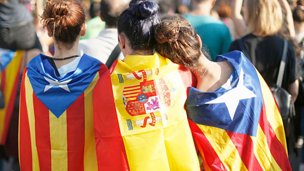 1008_bandera_españa_cataluña_cedoc_g.jpg