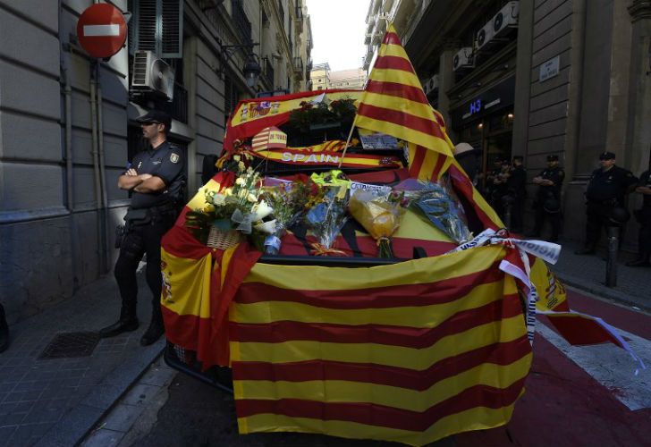 Masiva marcha a favor de la unidad española en Cataluña.