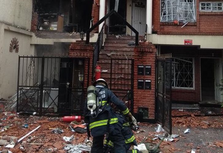 El incendio se desató en una vivienda de la calle Neuquén al 2200, en el barrio de Flores