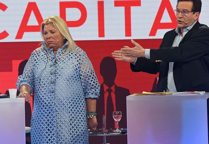  Elisa Carrió (Vamos Juntos) y Marcelo Ramal (FIT)), durante el debate de los principales candidatos a diputados nacionales por la Capital Federal 