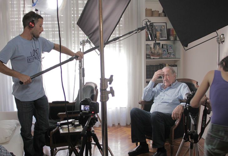 Bob Cox durante la filmación de El Mensajero. 