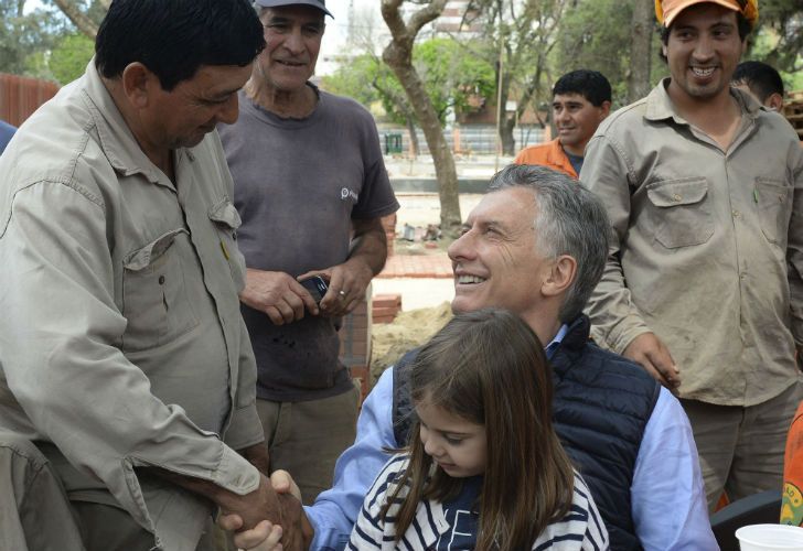 Macri y Antonia, choripanes, 11 de octubre de 2017