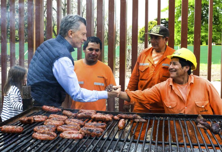 Macri y Antonia, choripanes, 11 de octubre de 2017, Olivos