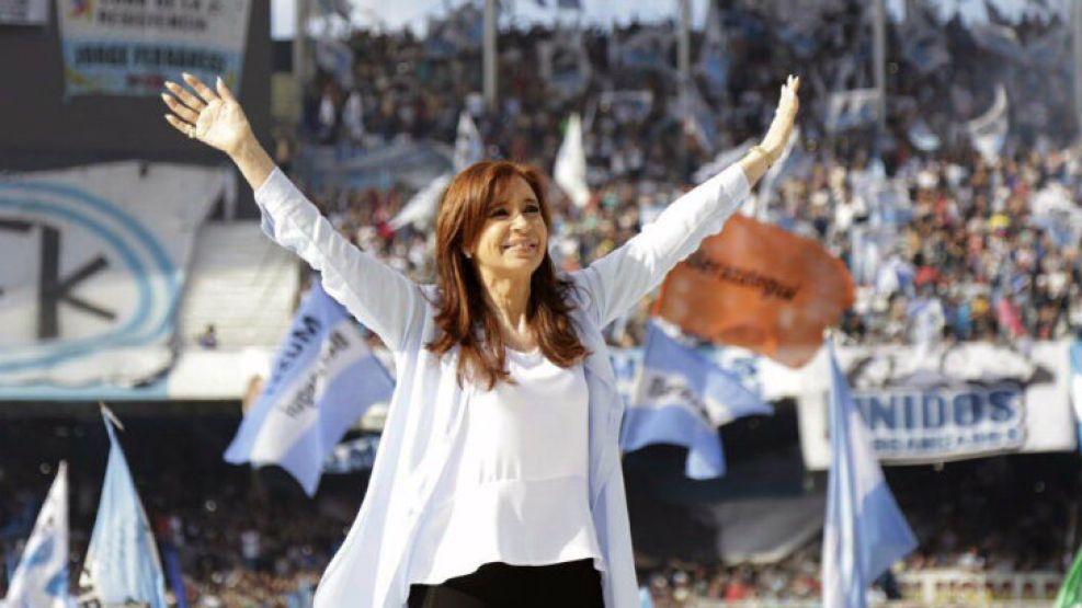 Cristina volvió a criticar al Gobierno y pidió la unidad del voto opositor