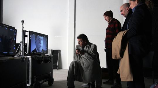 (Archivo, 2014) Sergio Massa revisa los spots de campaña grabados junto al publicista Ramiro Agulla.
