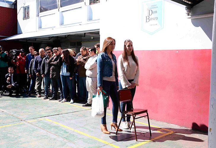 La gobernadora Vidal votó en el colegio Don Bosco de Castelar