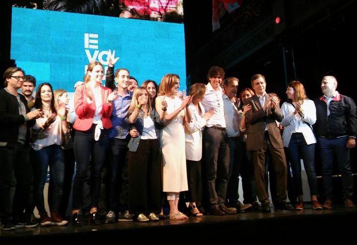 El candidato Martín Lousteau habla, haciendoreferencia al escrutinio provisorio y su perfomance en el mismo.