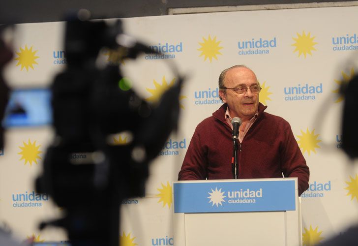 Leopoldo Moreau en el bunker de unidad ciudadana