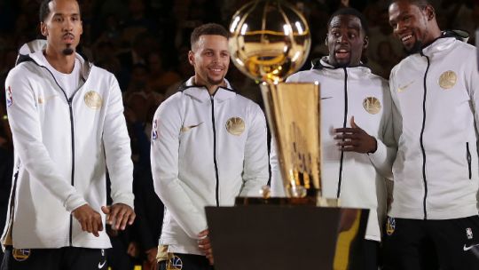 Warriors, uno de los "superequipos" de la NBA