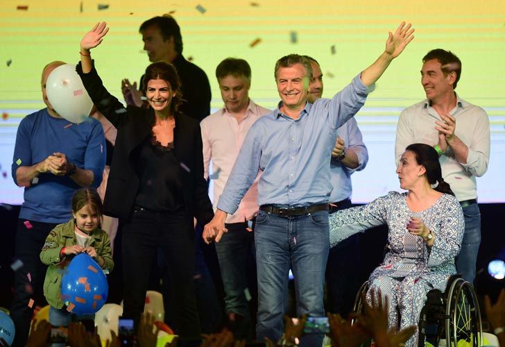 Festejo final en el bunker de Cambiemos con todos sus candidatos.