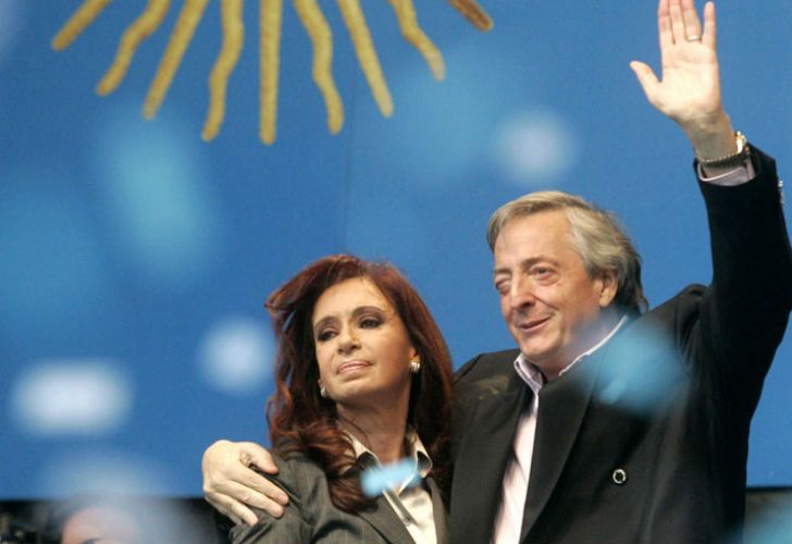 La expresidenta Cristina Fernández de Kirchner junto a Néstor Kirchner. 