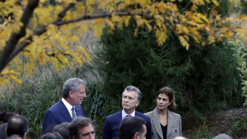 Macri junto al alcalde Bill de Blasio y Juliana Awada en Nueva York.