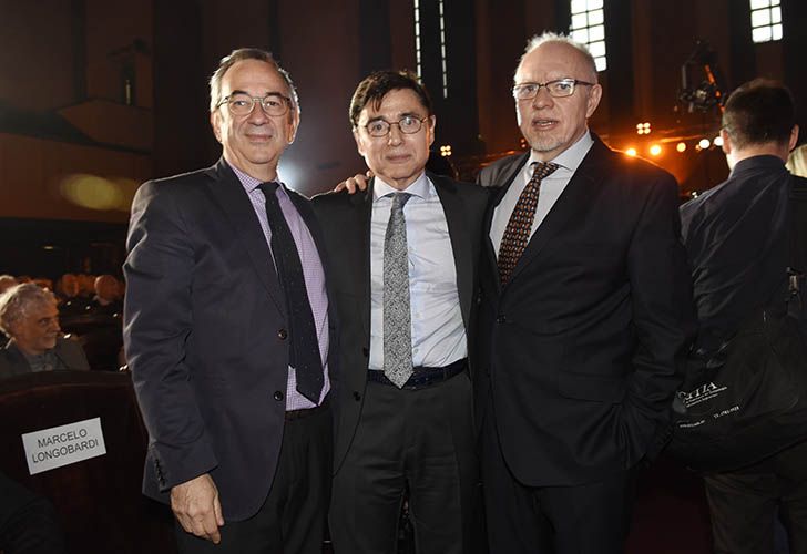 Premios Konex: Fontevecchia y Fernández Díaz posan para la cámara.