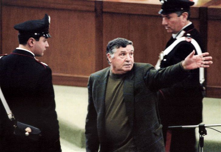 El 8 de marzo 1993 'Toto' Riina durante el juicio en la prisión de Ucciardone en Palermo.