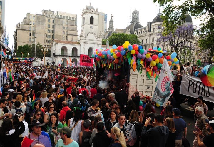 Se realiza en la Ciudad de Buenos Aires, una nueva edición de la Marcha del orgullo Gay.