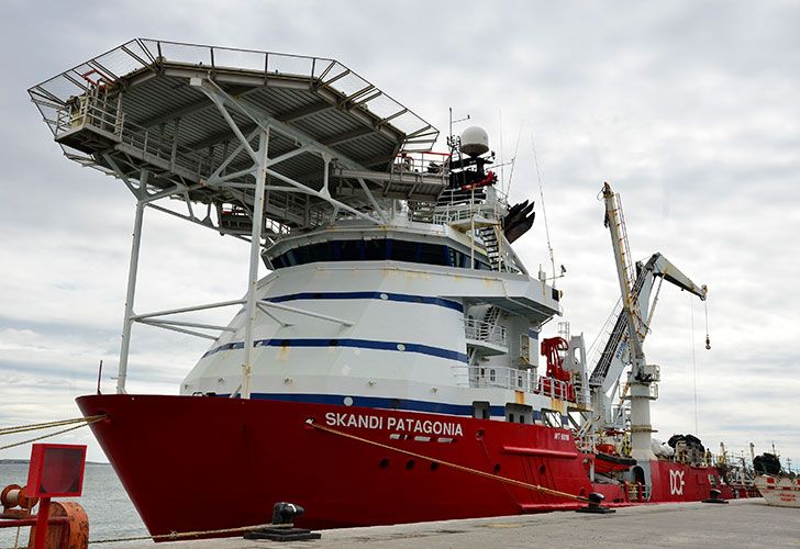 El buque noruego Skandi Patagonia listo para zarpar a la zona de búsqueda del ARA San Juan