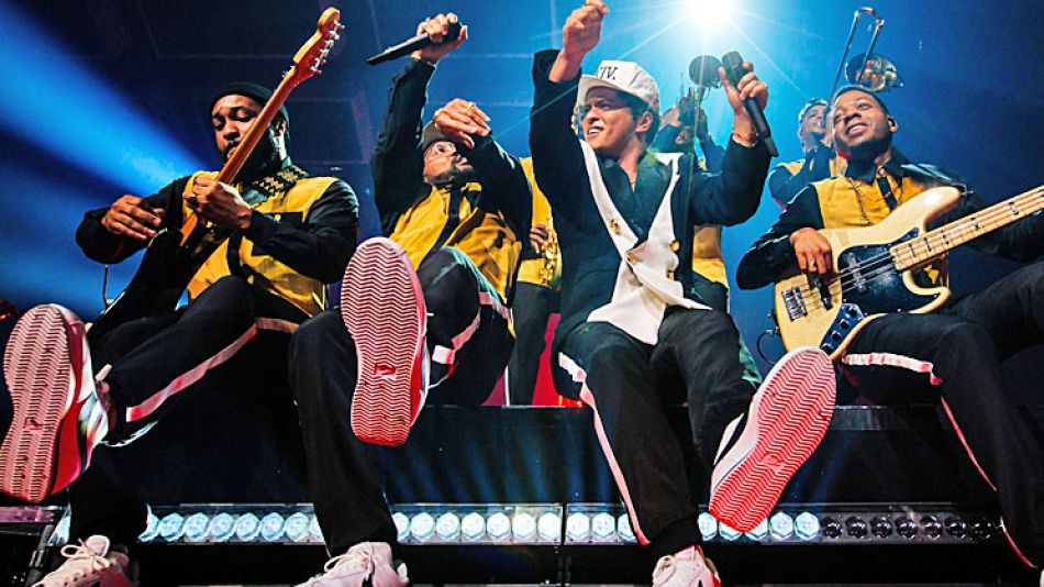 1124_bruno_mars_tiff_g.jpg