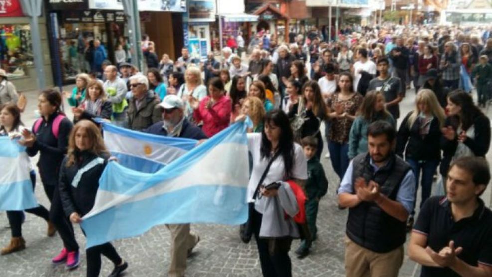 La marcha en Bariloche.